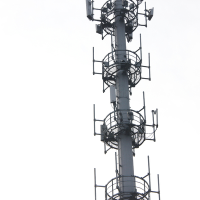 De veelhoekige Kegel Middelgrote Toren van de de Telecommunicatie Monopole Antenne van Voltagepool